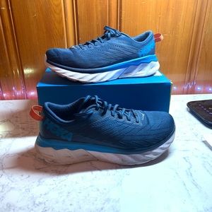 Men Hoka One One Arahi 4 Wide 2E